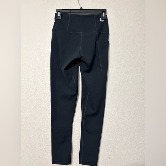 Peter Millar Nova Woman’s Performance Soft Black Leggings. Side Pocket Small - Picture 2 of 11